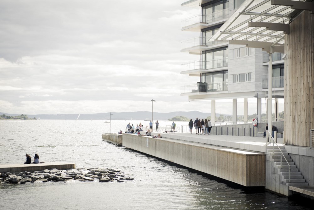 Tjuvholmen brygge i Oslo, by brygge. foto